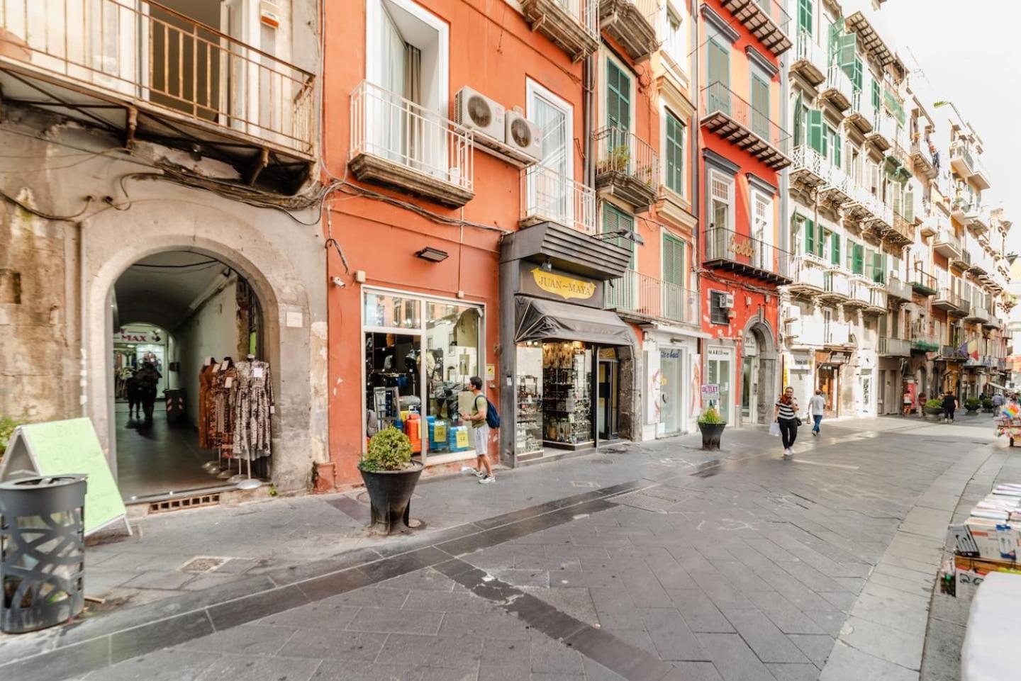Inside Chiaia Rooms Naples Exterior photo